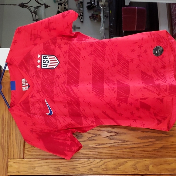 Nike USA dri fit top - Picture 1 of 3